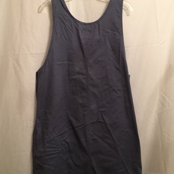 Dresses - Picture 5 of 5